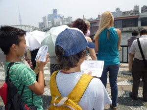 2012年7月25日隅田川にて『水への祈り』セレモニー実施
